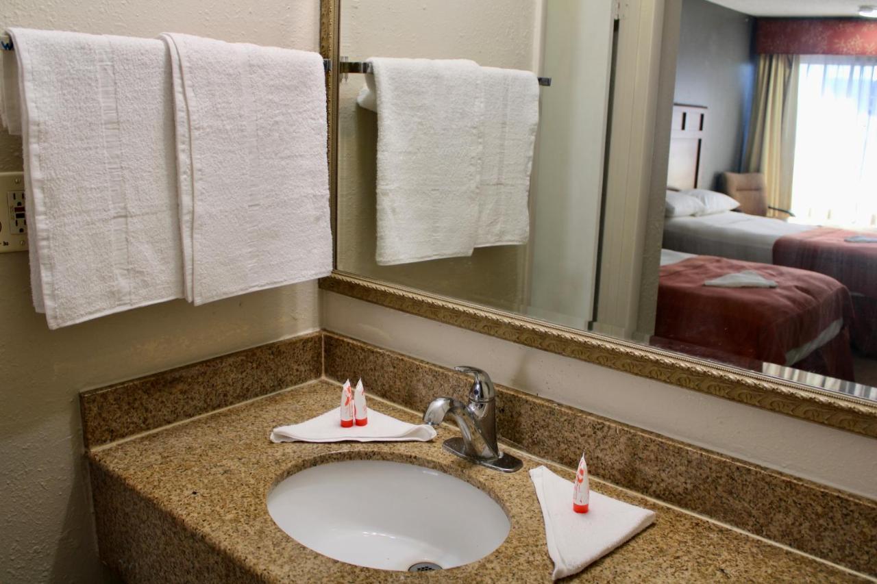 La Vista Inn Port Richey Kültér fotó
